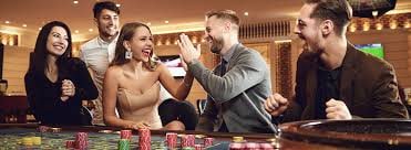 Pengguna menikmati beragam layanan sesuai level member pada platform hiburan sports dan casino